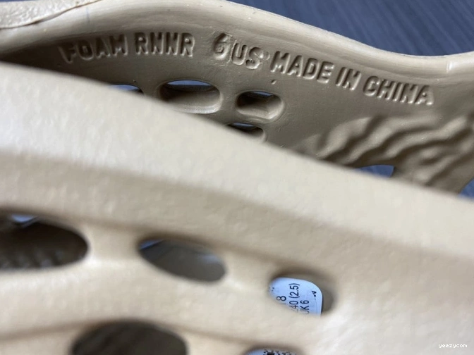 GW3354 RNNR Foam Adidas Yeezy Ochre 0719